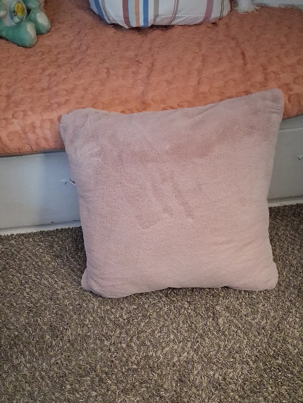 Plush Pink Decorative Floor Pillow - Soft Accent Cushion